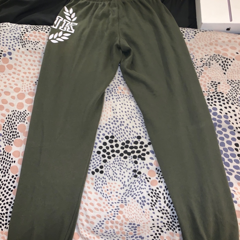 Full zip hoodie and joggers (olive green) - Picture 5 of 5